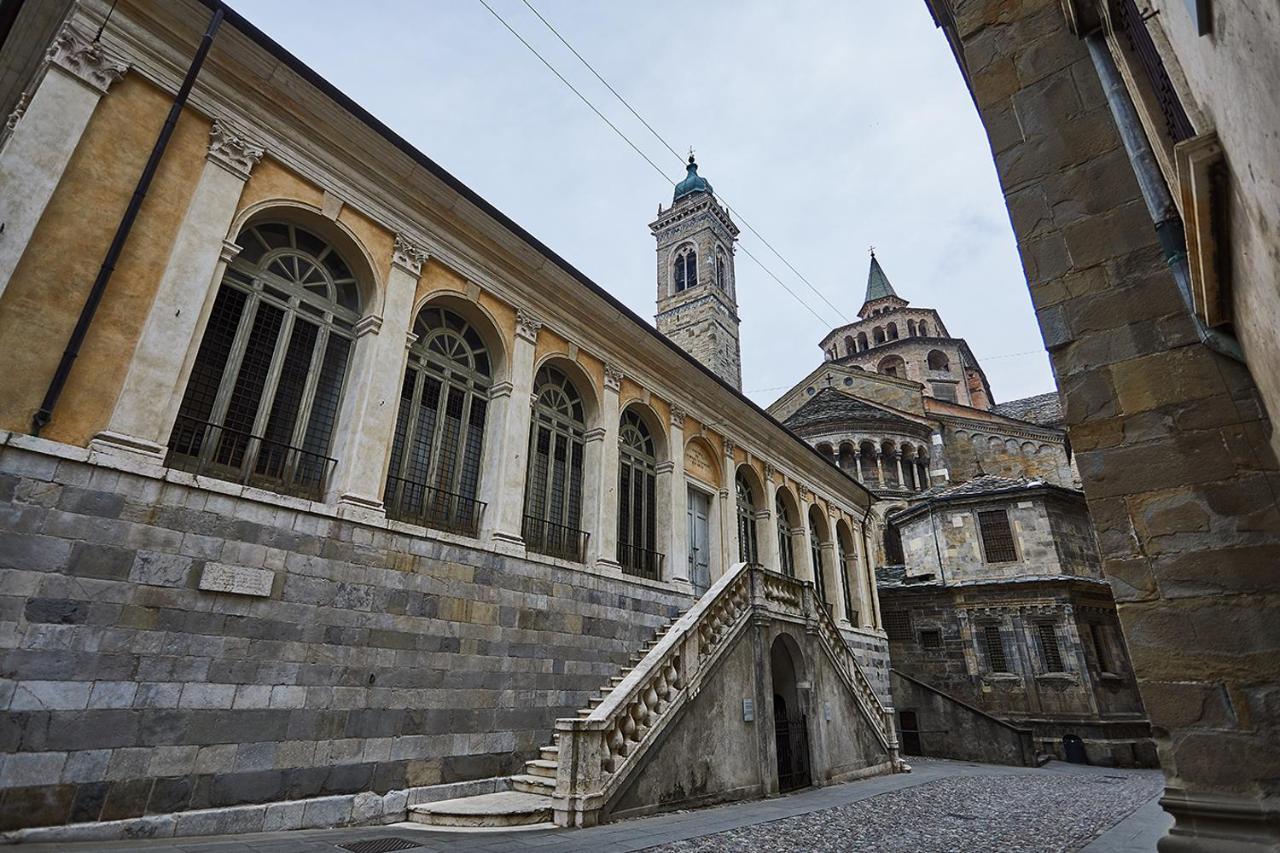 Astra-modern Loft Cathedral View Apartment Bergamo